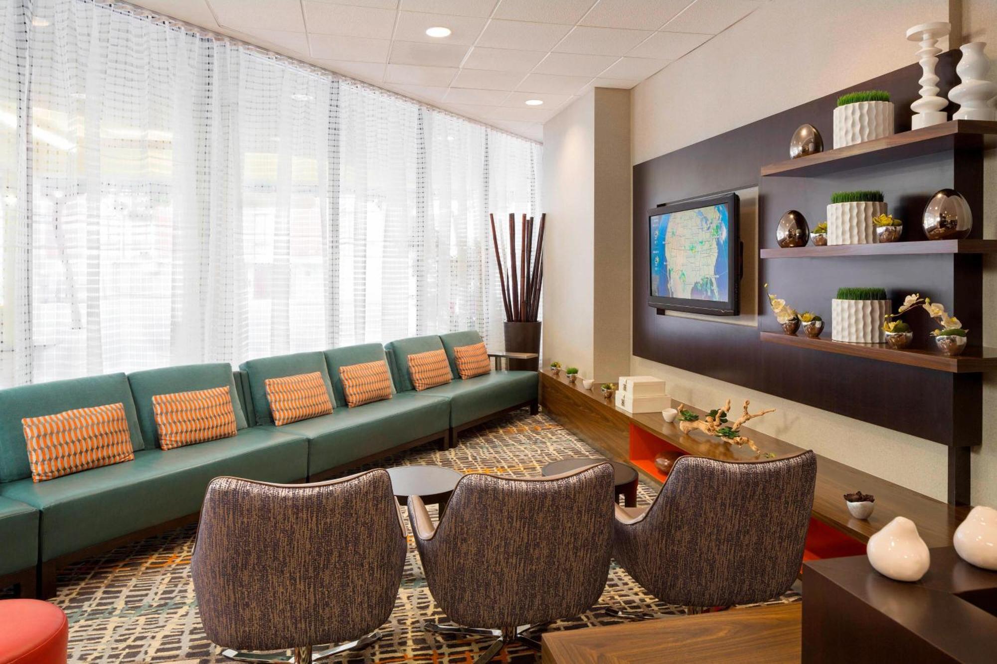 Courtyard By Marriott Fishermans Wharf